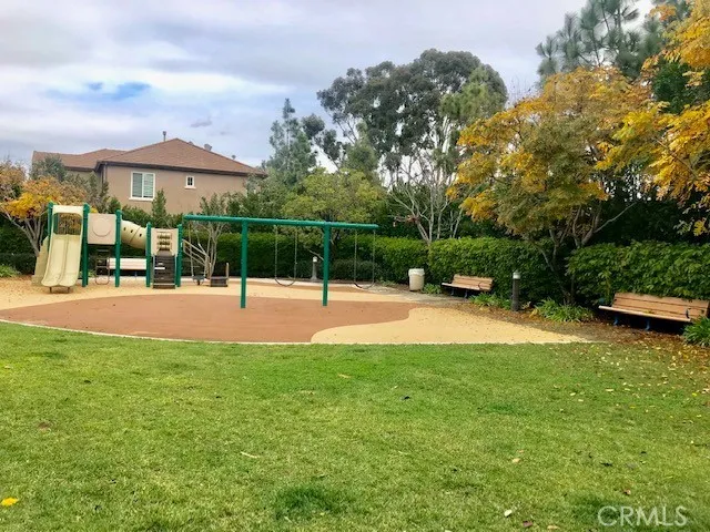 1327 Corte Alemano, Costa Mesa, California 92626