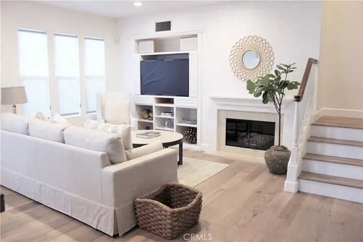 1327 Corte Alemano, Costa Mesa, California 92626