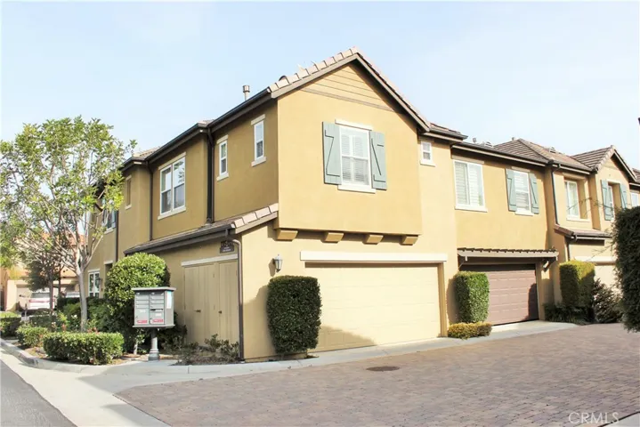 1327 Corte Alemano, Costa Mesa, California 92626