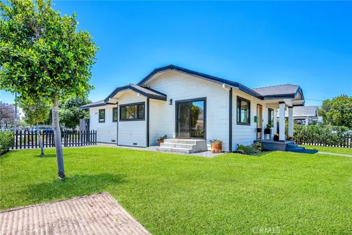 2313 Andreo Avenue, Torrance, California 90501