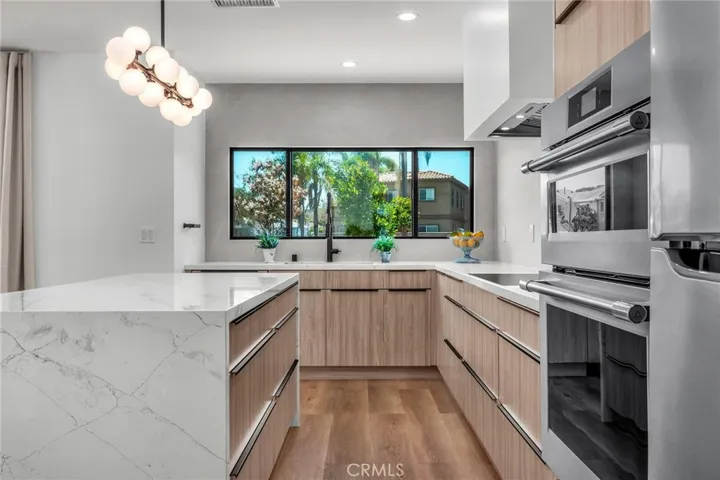 2313 Andreo Avenue, Torrance, California 90501