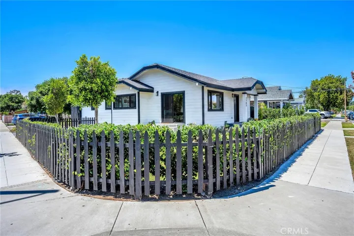 2313 Andreo Avenue, Torrance, California 90501