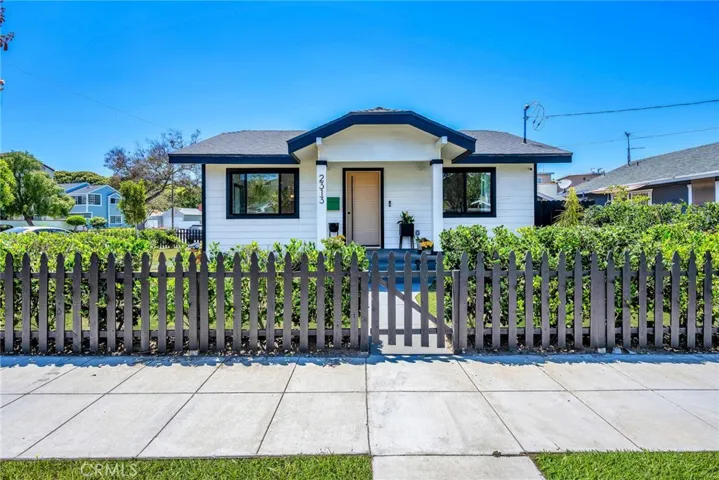 2313 Andreo Avenue, Torrance, California 90501