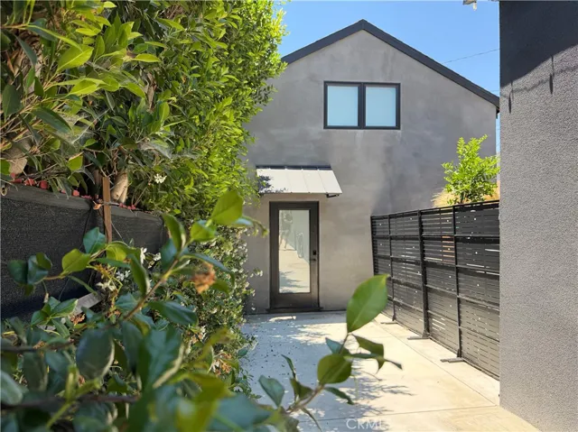 2536 Mayfield 1/2, Montrose, California 91020