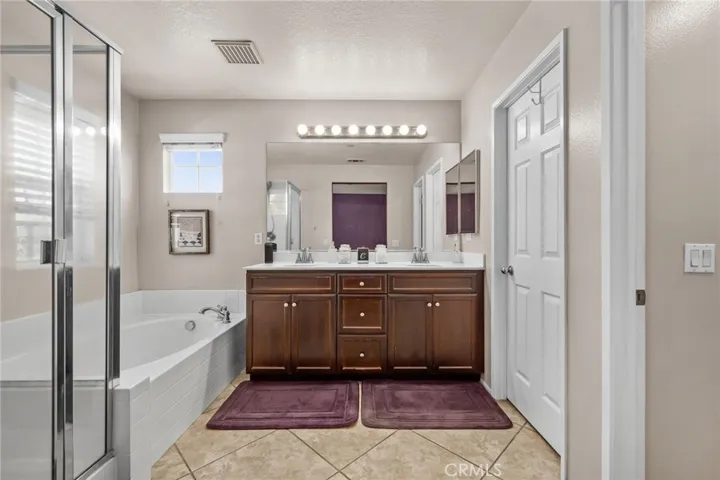 6256 Camposa Lane, Eastvale, California 91752