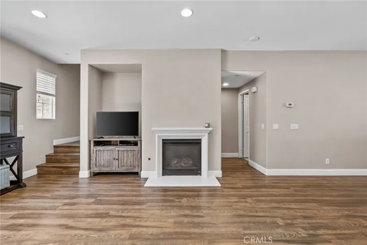 6256 Camposa Lane, Eastvale, California 91752