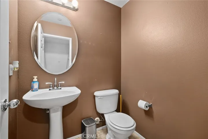 6256 Camposa Lane, Eastvale, California 91752