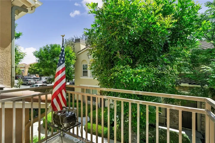 6256 Camposa Lane, Eastvale, California 91752