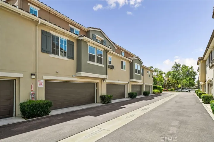 6256 Camposa Lane, Eastvale, California 91752