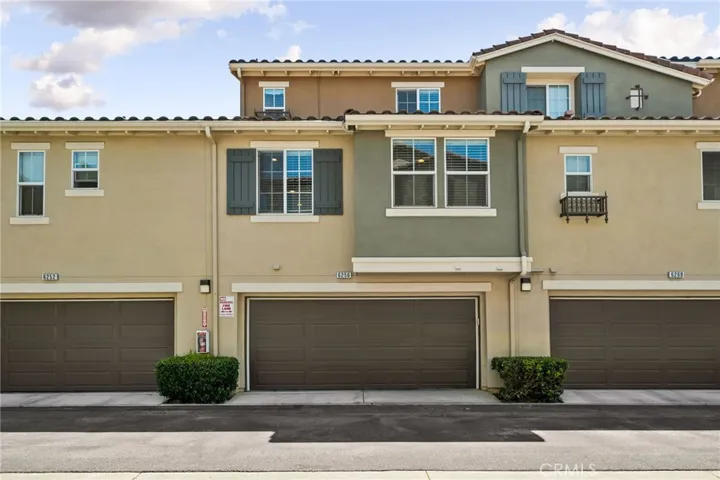 6256 Camposa Lane, Eastvale, California 91752