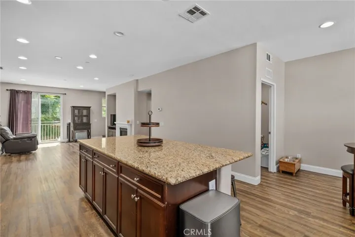 6256 Camposa Lane, Eastvale, California 91752