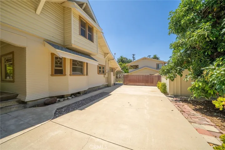 2382 Bonita Avenue, La Verne, California 91750