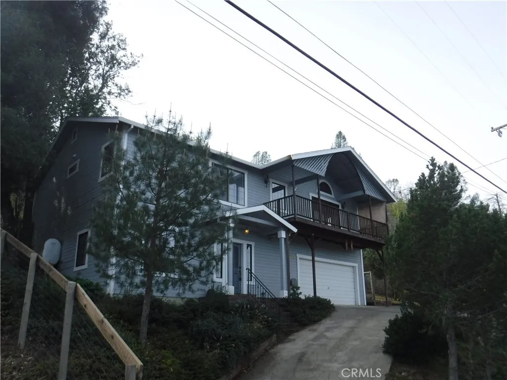3093 Riviera Heights Dr