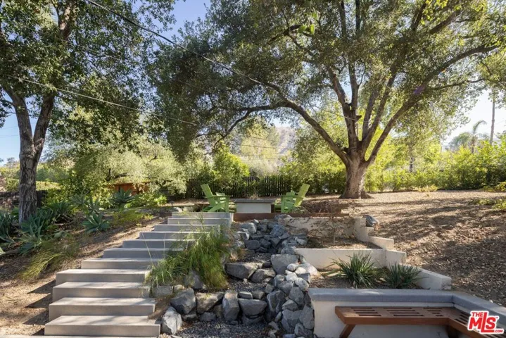 2035 Skyview Drive, Altadena, California 91001