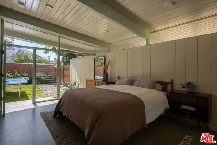 2035 Skyview Drive, Altadena, California 91001