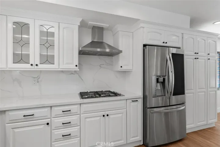 3813 Eddingham, Calabasas, California 91302