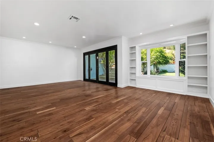 3813 Eddingham, Calabasas, California 91302