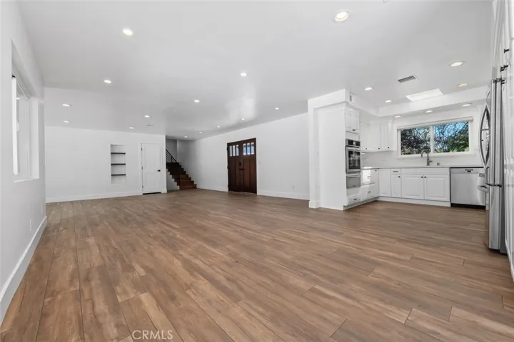 3813 Eddingham, Calabasas, California 91302