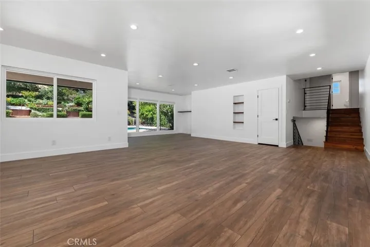 3813 Eddingham, Calabasas, California 91302