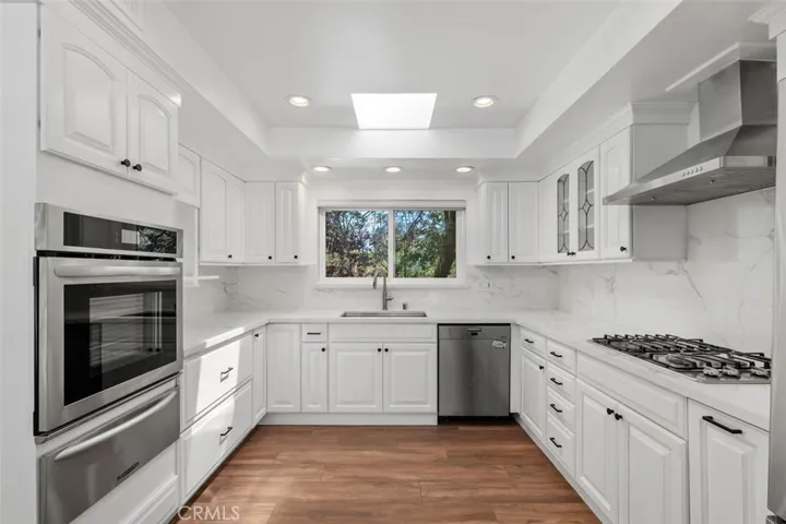 3813 Eddingham, Calabasas, California 91302