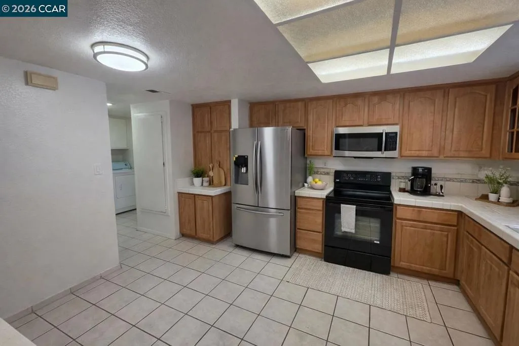 2581 El Portal Dr C, San Pablo, California 94806 — photo 5
