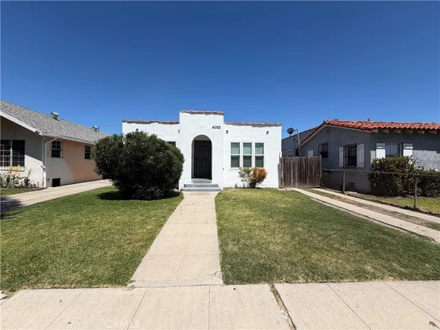 6022 Arlington Avenue, Los Angeles, California 90043