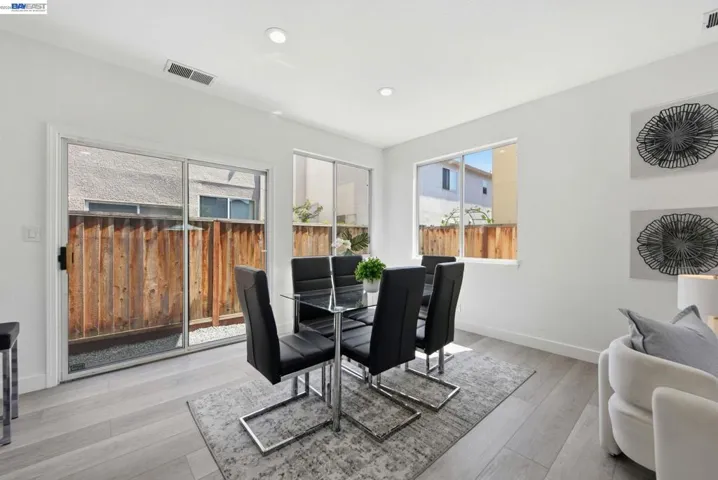 2245 Pipit Ct, San Leandro, California 94579