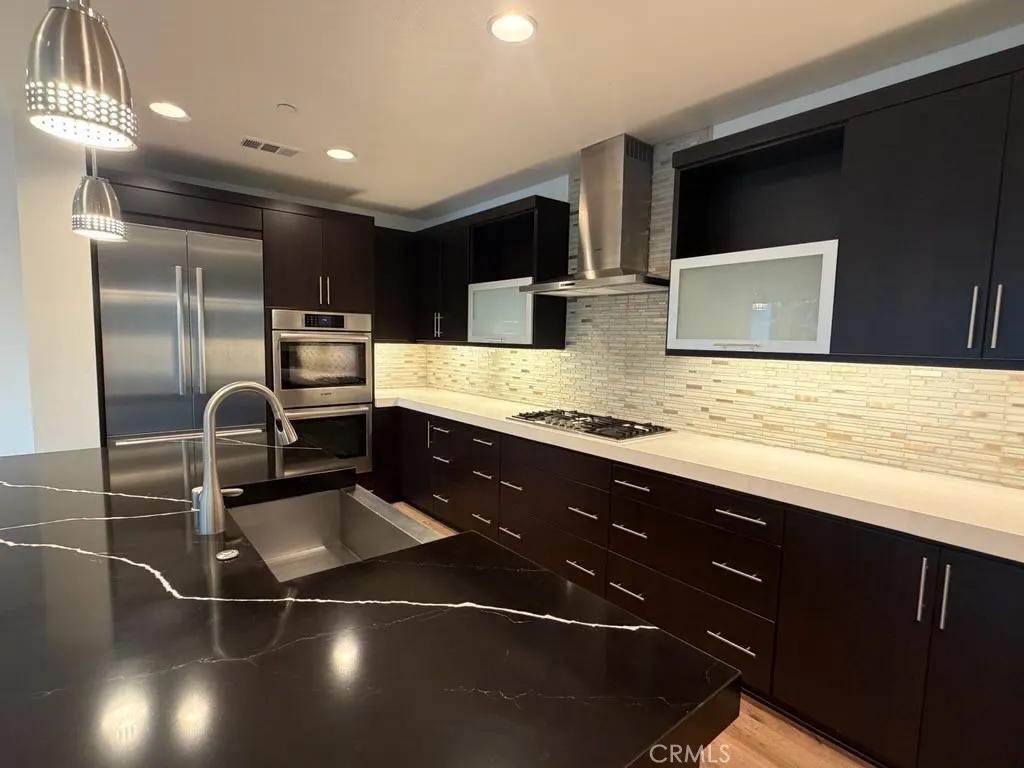 Kitchen with all stainless Bosch appliances Kitchen with all stainless Bosch appliances