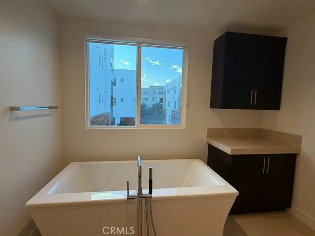 12460 Osprey Lane 2, Playa Vista, California 90094
