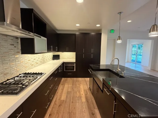 Kitchen island with desigener countertop