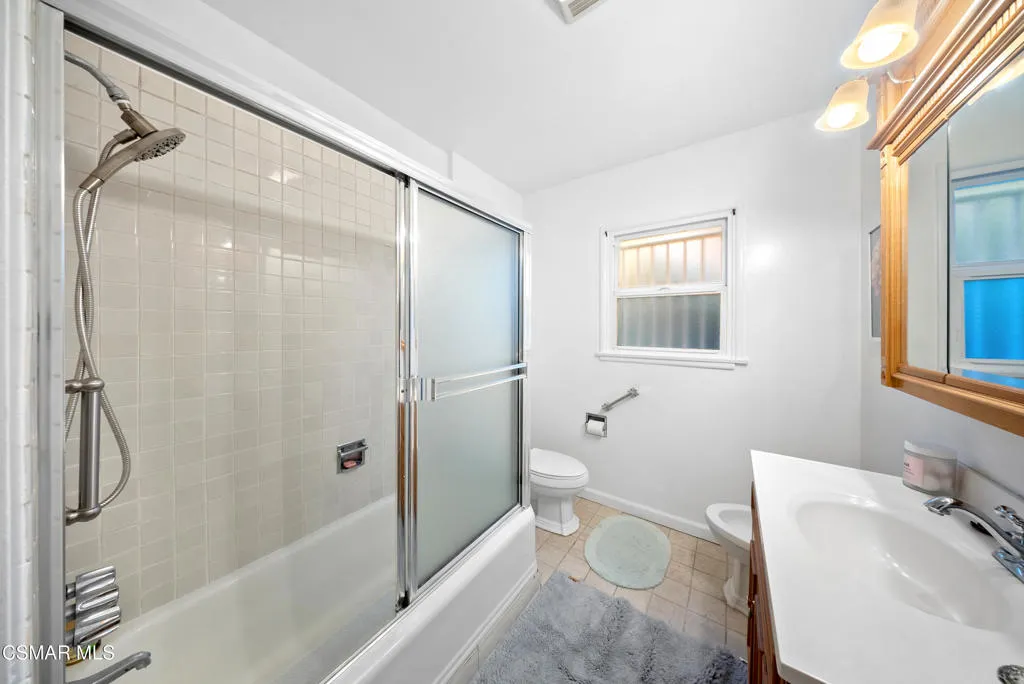 20428 Roscoe Blvd MLS-22