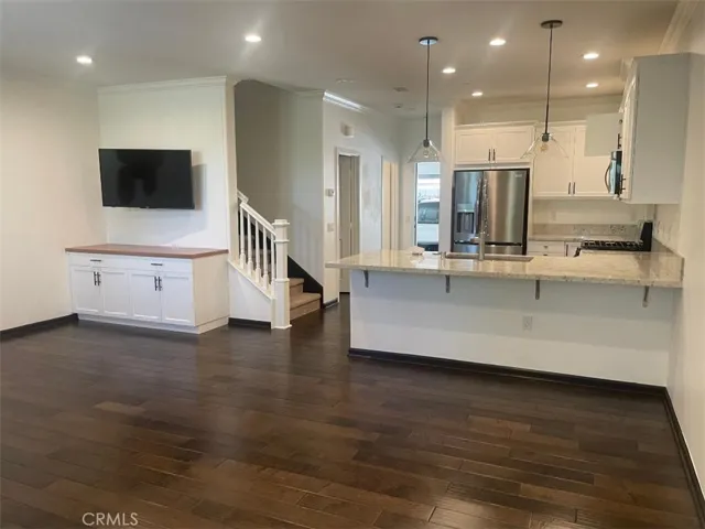 Upgraded Beautiful 3 bedroom , 2 1/2 bath townhouse , with direct access to two spacious garage