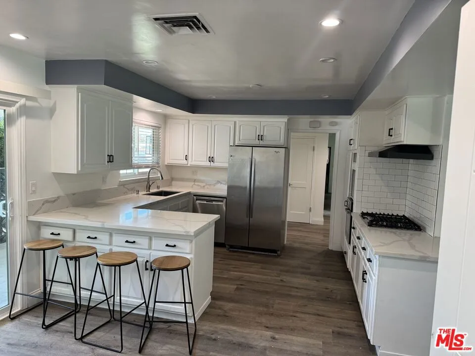 23540 Kivik St, Woodland Hills, California 91367 — photo 5