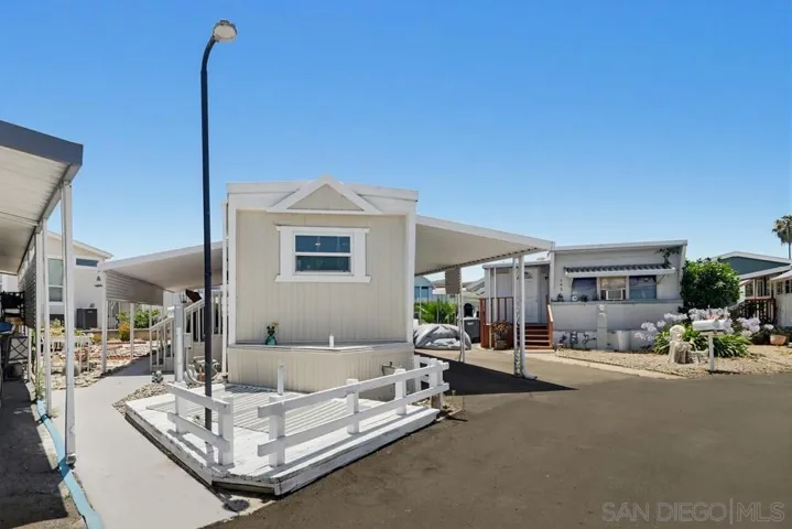 410 S 1st 142, El Cajon, California 92019