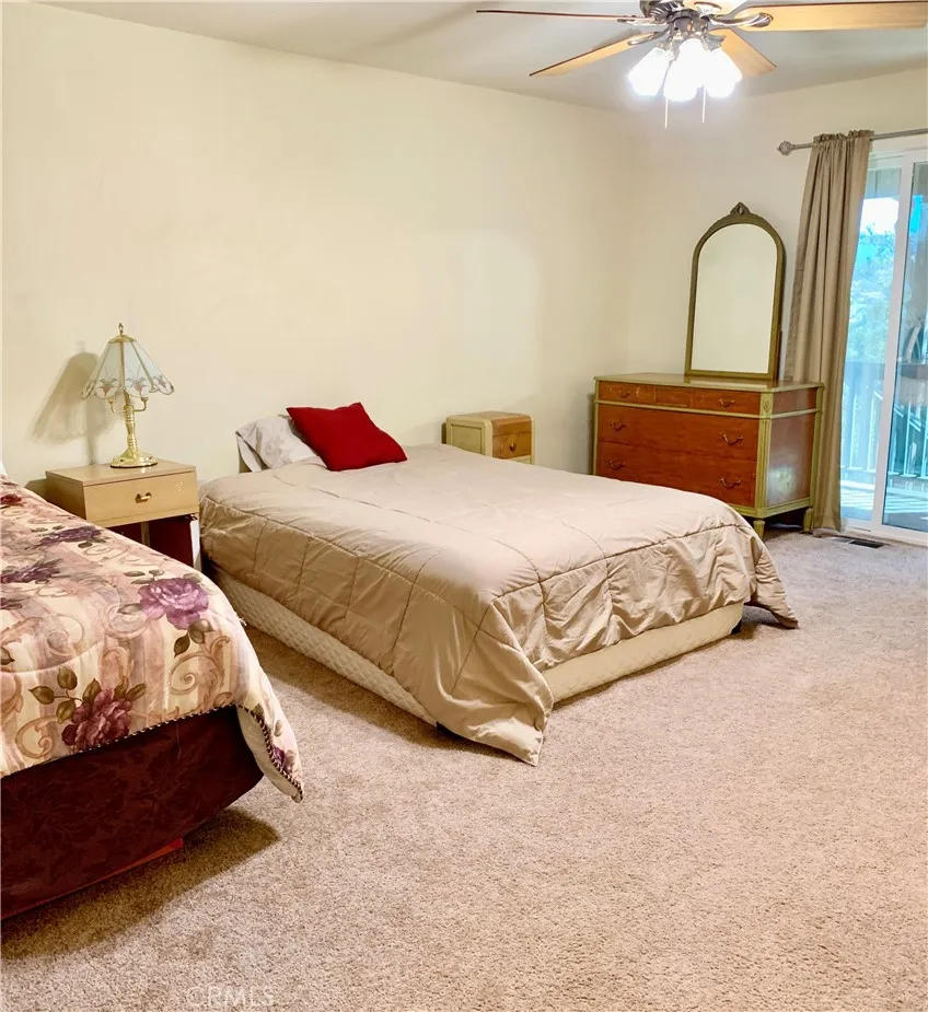 Large 2nd bd with kitchenette