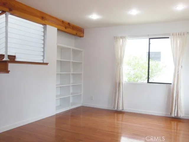 1742 El Rito, Glendale, California 91208