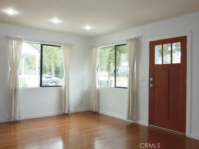 1742 El Rito, Glendale, California 91208