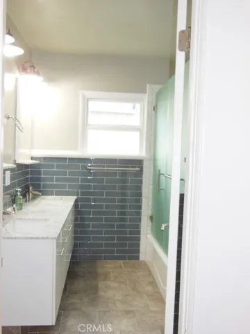 1742 El Rito, Glendale, California 91208