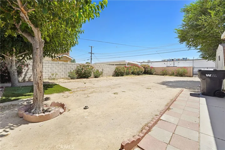 2734 Desert, Rosamond, California 93560