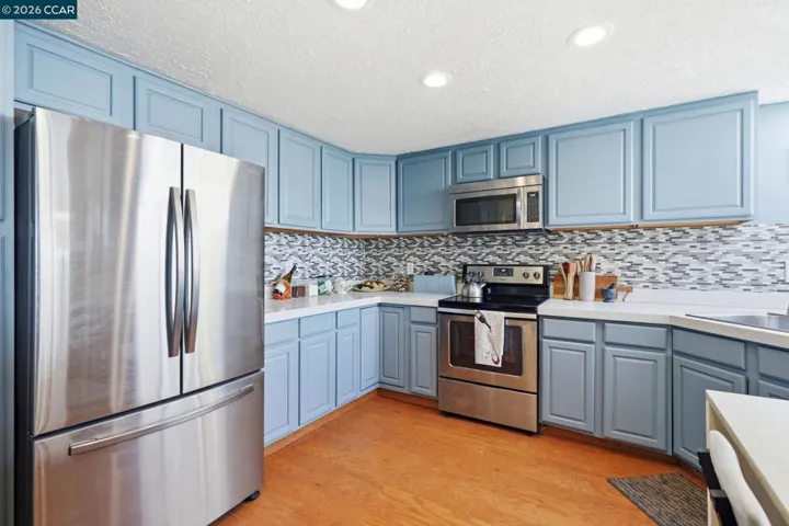 46 Edgewater Pl, Pittsburg, California 94565