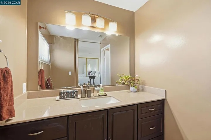 46 Edgewater Pl, Pittsburg, California 94565