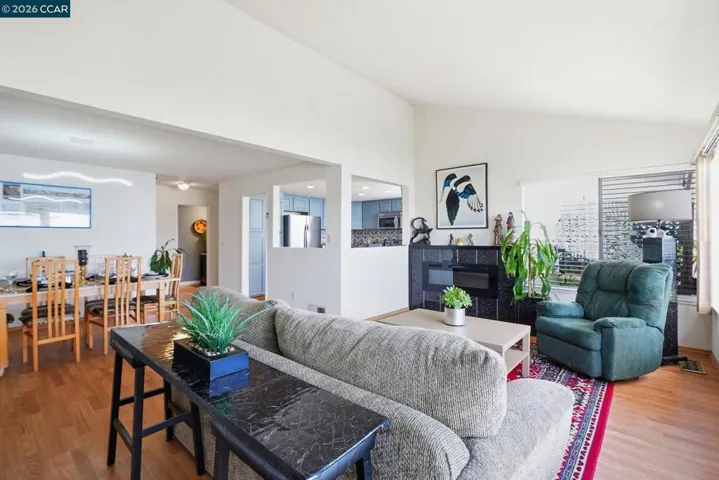 46 Edgewater Pl, Pittsburg, California 94565