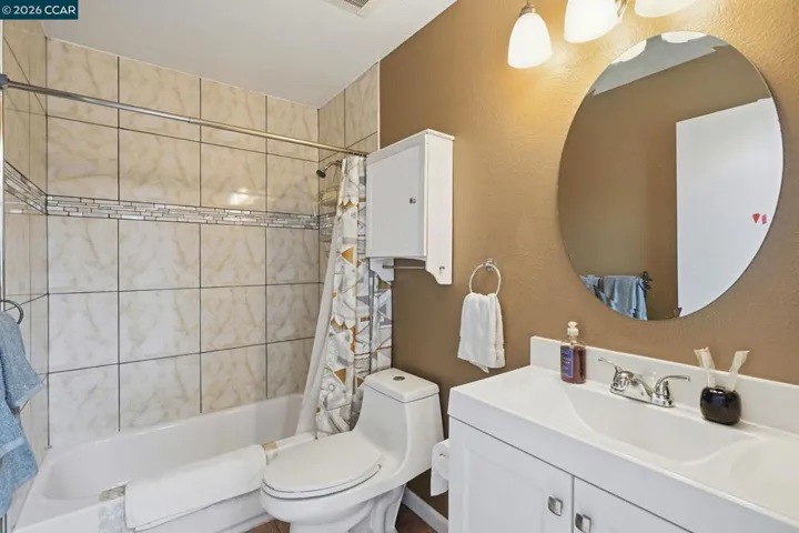 46 Edgewater Pl, Pittsburg, California 94565