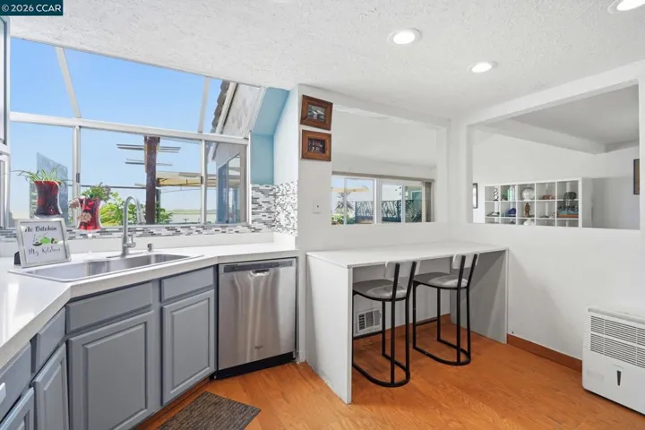 46 Edgewater Pl, Pittsburg, California 94565
