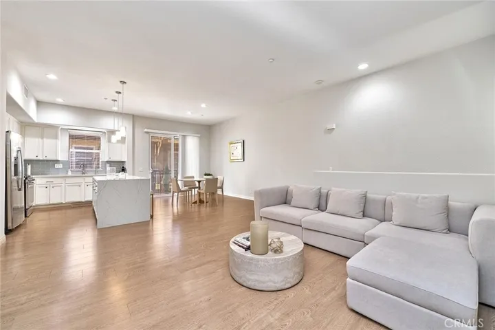 1139 Elfstrom, Fullerton, California 92833
