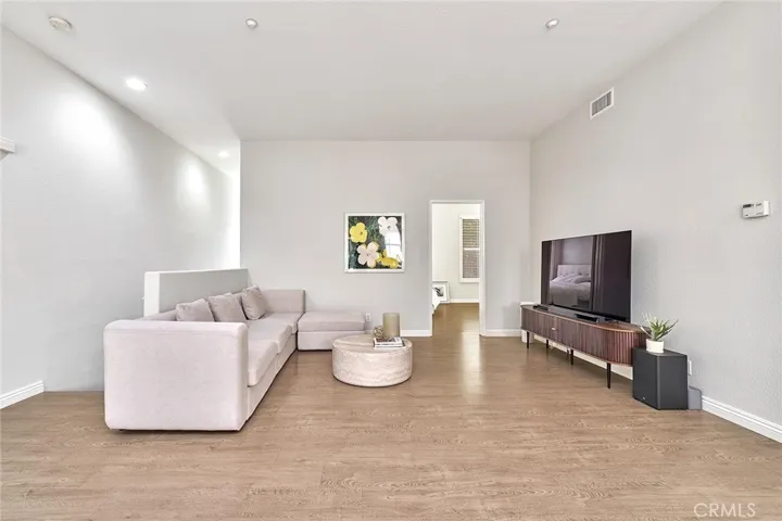 1139 Elfstrom, Fullerton, California 92833