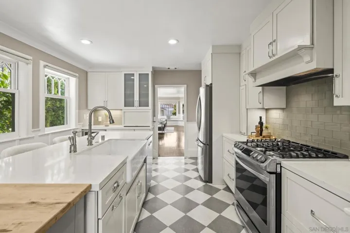 1263 Silverado St, La Jolla, California 92037