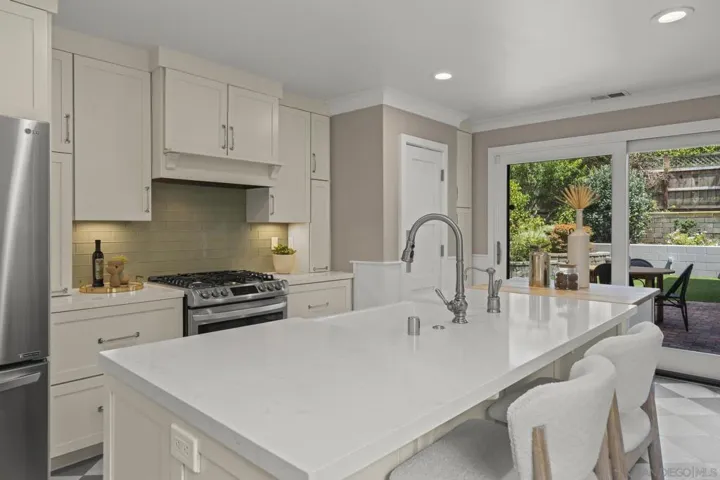 1263 Silverado St, La Jolla, California 92037