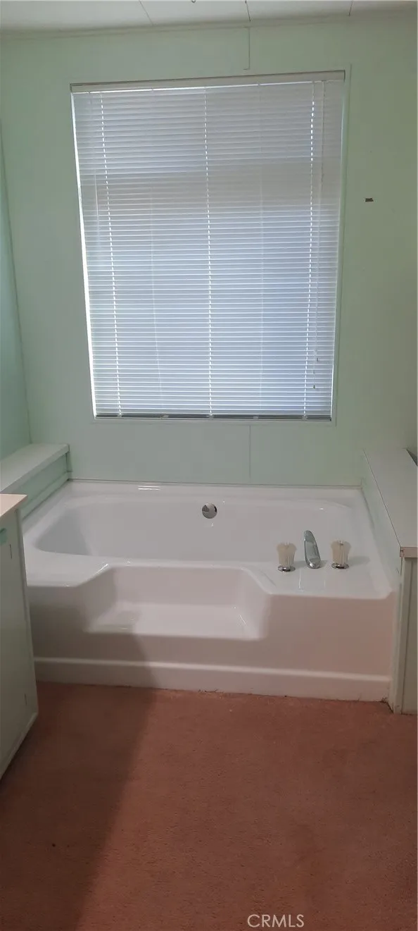 primary bedroom bath