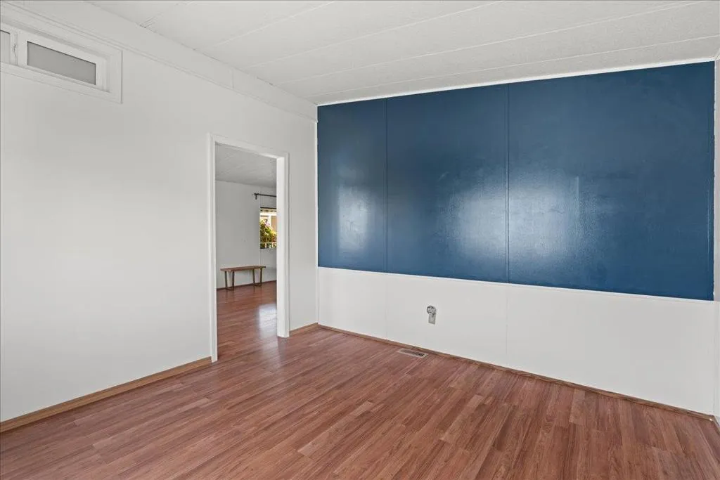1075 Space Park Way, Mountain View, California 94043 — photo 5